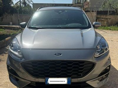 Usata Ford Kuga ST-Line 120 CV (88 kW) 2022 Grigio SUV