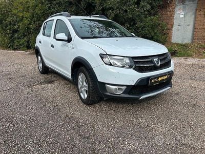 Usata Dacia Sandero Stepway 90 CV (66 kW) 2016 Bianco Berlina