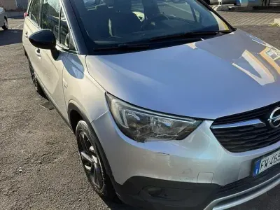 Usata Opel Crossland X 102 CV (75 kW) 2019 Grigio SUV