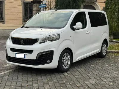 Usata Peugeot Traveller