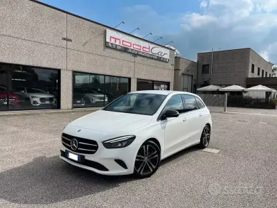Occasion Mercedes B180 136 ch (100 kW) 2020 Blanc Monospace