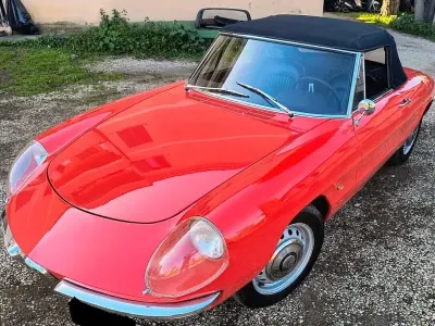 Usata Alfa Romeo Spider 101 CV (74 kW) 1967 Rosso Cabrio