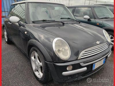 Usata Mini Cooper 116 CV (85 kW) 2003 Nero Utilitaria