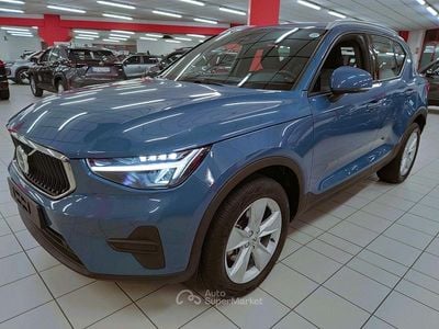 Usata Volvo XC40 163 CV (119 kW) 2024 Blu SUV