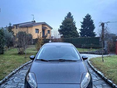 Usata Fiat Grande Punto Dynamic 75 CV (55 kW) 2007 Grigio Utilitaria