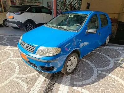 Gebraucht Fiat Punto Dynamic 60 PS (44 kW) 2005 Blau Kleinwagen