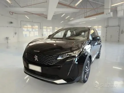 Usata Peugeot 3008 Allure 131 CV (96 kW) 2023 Nero SUV