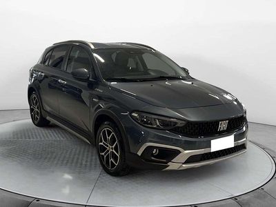 Usata Fiat Tipo Cross 131 CV (96 kW) 2022 Blu/azzurro Berlina