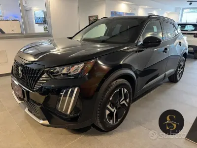 Usata Peugeot 2008 Allure 101 CV (74 kW) 2025 Nero SUV