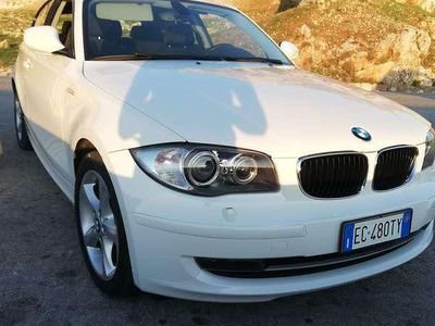 Usata BMW 118 143 CV (105 kW) 2010 Utilitaria