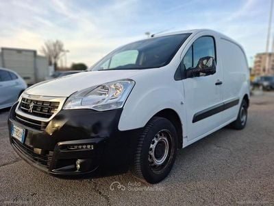 Usata Peugeot Partner 99 CV (72 kW) 2016 Bianco Monovolume