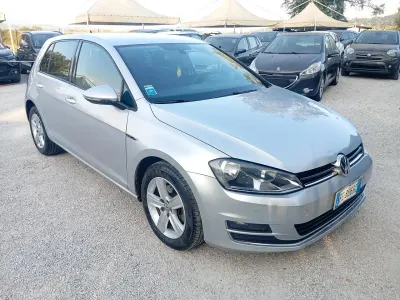 Usata VW Golf VII 110 CV (80 kW) 2015 Argento Berlina