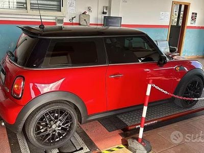 Usata Mini Cooper Coupé 116 CV (85 kW) 2006 Rosso Coupé