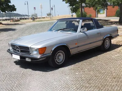 Usata Mercedes SL380 219 CV (161 kW) 1985 Grigio Cabrio