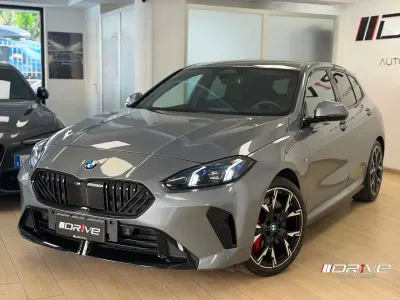 Usata BMW 118 M Sport 150 CV (110 kW) 2025 Grigio Utilitaria