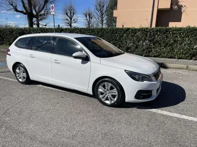 Usata Peugeot 308 SW Business-Line 102 CV (75 kW) 2020 Station wagon