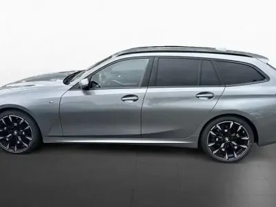 Usata BMW 320 M Sport 190 CV (139 kW) 2025 Grigio Station wagon