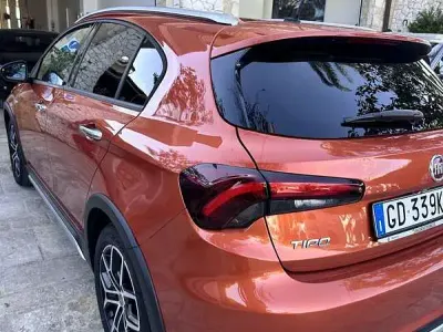 Occasion Fiat Tipo Cross 101 ch (74 kW) 2021 Berline