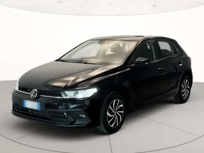 Usata VW Polo Life 95 CV (69 kW) 2025 Deep black perlato Utilitaria