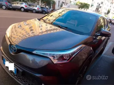 Second-hand Toyota C-HR Active 98 CP (72 kW) 2017 Gri SUV