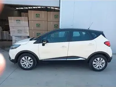 Usata Renault Captur 90 CV (66 kW) 2016 Bianco SUV