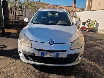 Usata Renault Mégane GrandTour 110 CV (80 kW) 2011 Grigio Station wagon