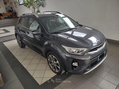 Occasion Kia Stonic 97 ch (71 kW) 2018 Gris SUV