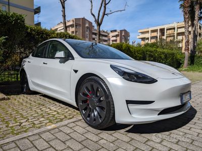 usata Tesla Model 3 Performance 69mil km 2021