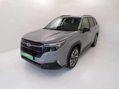 Usata Subaru Forester Premium 136 CV (100 kW) 2024 River rock pearl SUV