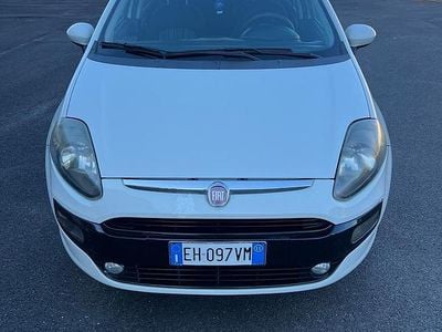 Usata Fiat Punto Classica 59 CV (43 kW) 2011 Bianco Utilitaria
