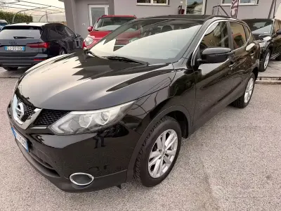 Usata Nissan Qashqai Acenta 116 CV (85 kW) 2016 Nero SUV