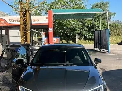 Usata Audi A3 S-Line 150 CV (110 kW) 2019 Bluazzurro Berlina