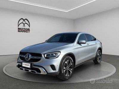 Usata Mercedes GLC200 163 CV (119 kW) 2020 Argento SUV
