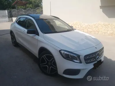 Usata Mercedes GLA200 AMG 136 CV (100 kW) 2018 Bianco SUV