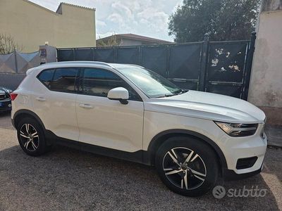 Usata Volvo XC40 Momentum 150 CV (110 kW) 2018 Bianco SUV