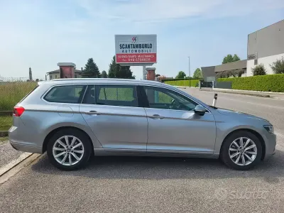 Occasion VW Passat Executive 150 PK (110 kW) 2021 Grijs Stationwagen