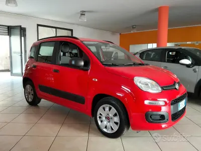 Usata Fiat Panda 69 CV (50 kW) 2022 Rosso Utilitaria