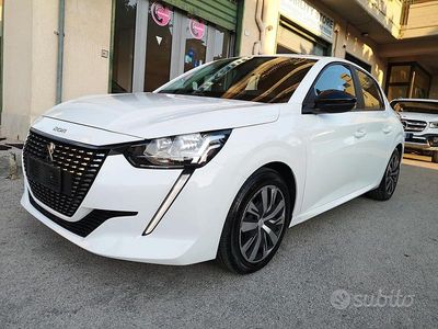 Usata Peugeot 208 Active 101 CV (74 kW) 2023 Bianco Utilitaria
