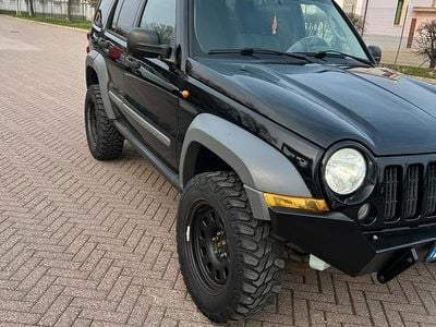 Usata Jeep Cherokee 163 CV (119 kW) 2006 Nero SUV