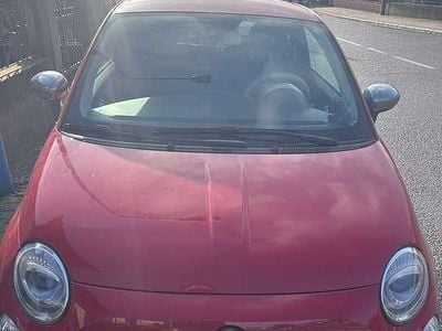 Usata Fiat 500 Dolcevita 69 CV (50 kW) 2023 Rosso Utilitaria