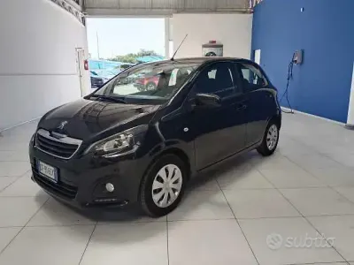 Usata Peugeot 108 Active 72 CV (52 kW) 2021 Berlina