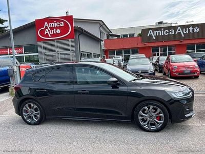 Nero Usata 2024 Ford Focus ST-Line Berlina | 26.600 € (Cara)