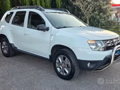 Usata Dacia Duster 109 CV (80 kW) 2016 Bianco SUV
