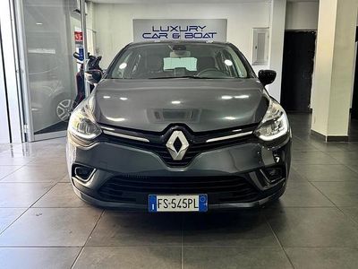 Usata Renault Clio IV Intens 76 CV (55 kW) 2019 Blu Berlina