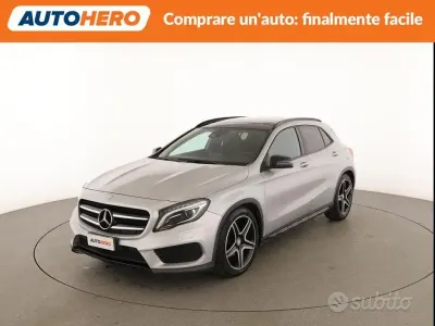 Usata Mercedes GLA200 136 CV (100 kW) 2016 Grigio SUV
