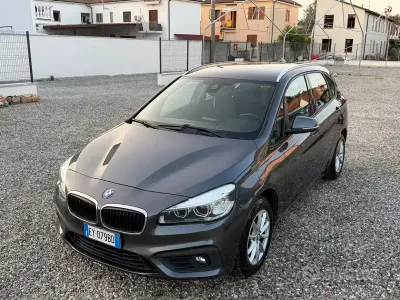 Usata BMW 218 Advantage 150 CV (110 kW) 2015 Grigio Station wagon
