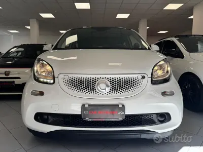 Usata Smart ForFour Passion 71 CV (52 kW) 2017 Bianco Utilitaria