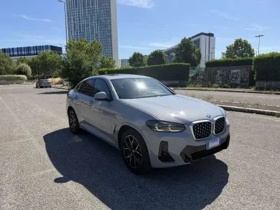 Usata BMW X4 M Sport 190 CV (139 kW) 2023 Grigio SUV