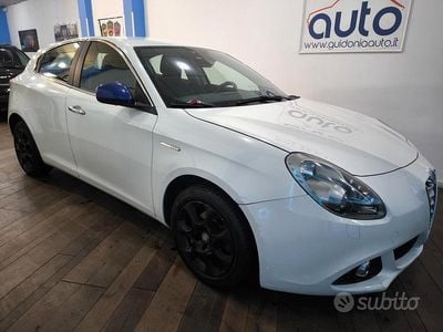Usata Alfa Romeo Giulietta Distinctive 105 CV (77 kW) 2014 Bianco Utilitaria