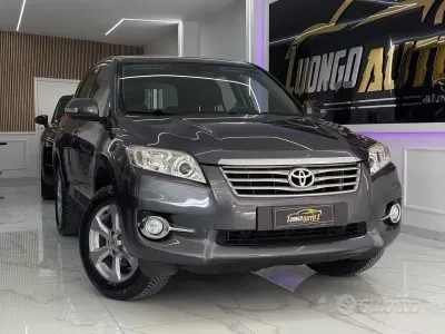 Usata Toyota RAV4 150 CV (110 kW) 2012 Grigio SUV